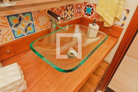 Casa à venda com 280m², 3 quartos e 3 vagas Casa à venda com 280m², 3 quartos e 3 vagasBanheiro da Suíte