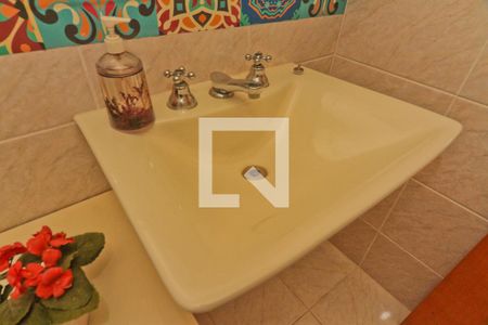 Casa à venda com 280m², 3 quartos e 3 vagas Casa à venda com 280m², 3 quartos e 3 vagasBanheiro