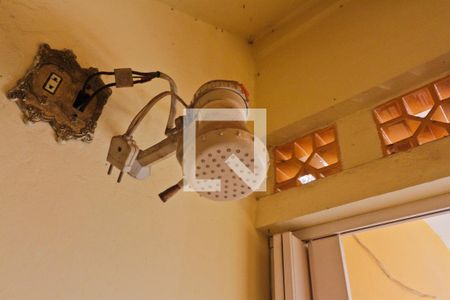 Casa à venda com 280m², 3 quartos e 3 vagas Casa à venda com 280m², 3 quartos e 3 vagasÁrea externa - lavabo