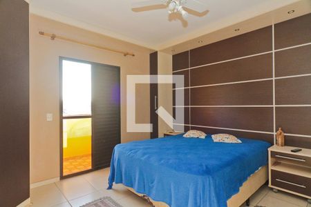 Casa à venda com 280m², 3 quartos e 3 vagas Casa à venda com 280m², 3 quartos e 3 vagasSuíte