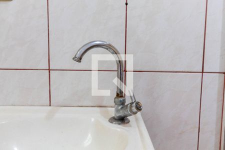 Casa para alugar com 100m², 4 quartos e 2 vagasBanheiro - torneira