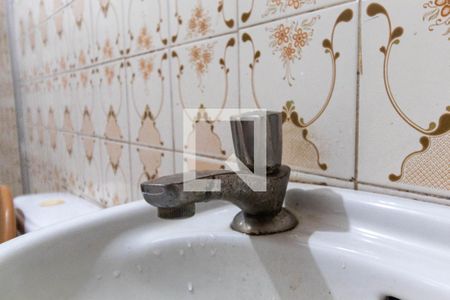 Casa para alugar com 100m², 4 quartos e 2 vagasBanheiro - torneira