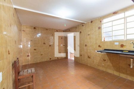 Casa para alugar com 100m², 4 quartos e 2 vagasCozinha