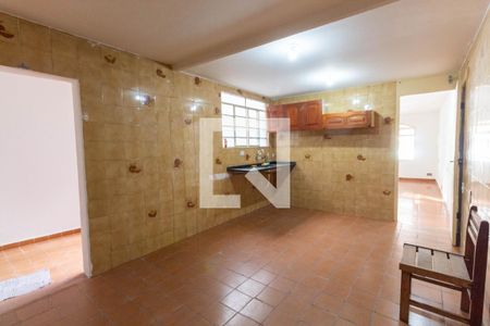 Casa para alugar com 100m², 4 quartos e 2 vagasCozinha