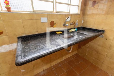 Casa para alugar com 100m², 4 quartos e 2 vagasCozinha