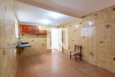 Casa para alugar com 100m², 4 quartos e 2 vagasCozinha