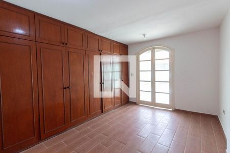 Casa para alugar com 100m², 4 quartos e 2 vagasQuarto Suíte 1