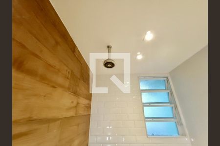 Apartamento à venda com 97m², 2 quartos e 1 vagaSuíte banheiro