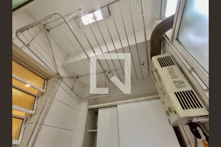 Apartamento à venda com 97m², 2 quartos e 1 vagaÁrea serviço