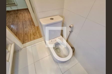 Apartamento à venda com 97m², 2 quartos e 1 vagaSuíte banheiro