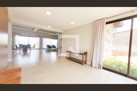 Casa de condomínio para alugar com 280m², 4 quartos e 3 vagasÁrea comum - Salão de festas