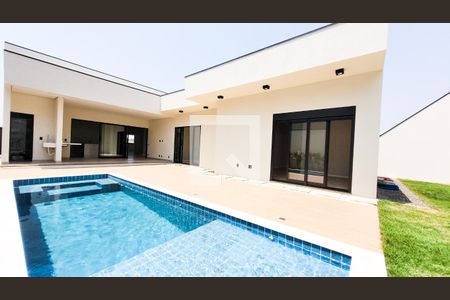 Casa de condomínio para alugar com 280m², 4 quartos e 3 vagasPiscina