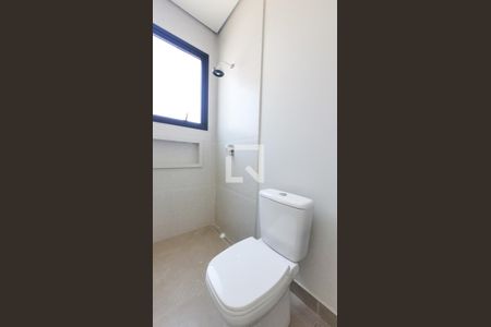 Casa de condomínio para alugar com 280m², 4 quartos e 3 vagasBanheiro da Suíte 1