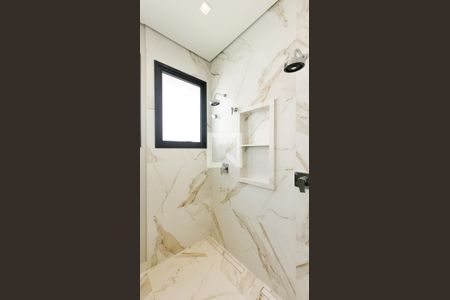 Casa de condomínio para alugar com 280m², 4 quartos e 3 vagasBanheiro da Suíte 2