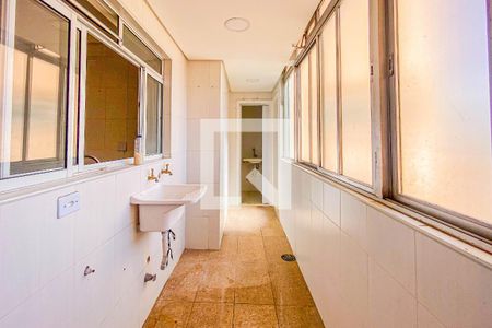 Apartamento para alugar com 120m², 3 quartos e sem vaga Apartamento para alugar com 120m², 3 quartos e sem vagaÁrea de Serviço