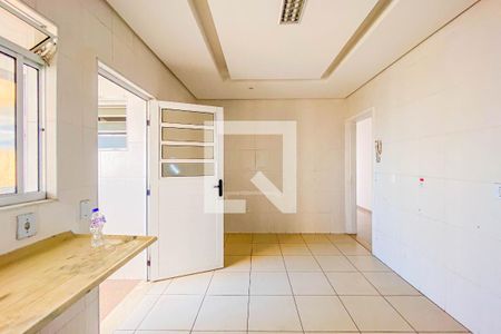 Apartamento para alugar com 120m², 3 quartos e sem vaga Apartamento para alugar com 120m², 3 quartos e sem vagaCozinha