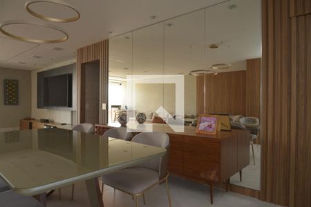 Apartamento à venda com 156m², 2 quartos e 2 vagasSala