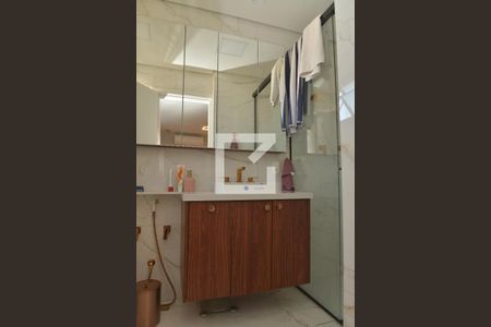 Apartamento à venda com 156m², 2 quartos e 2 vagasQuarto 1 - Banheiro 