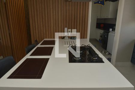 Apartamento à venda com 156m², 2 quartos e 2 vagasCozinha