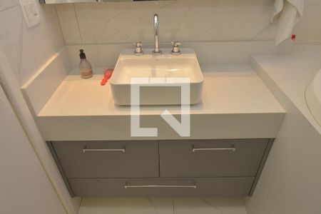 Apartamento à venda com 156m², 2 quartos e 2 vagasBanheiro Social 