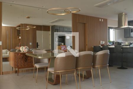 Apartamento à venda com 156m², 2 quartos e 2 vagasSala