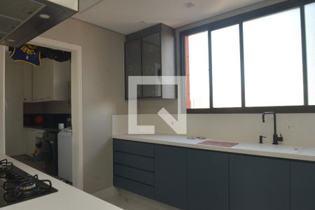 Apartamento à venda com 156m², 2 quartos e 2 vagasCozinha