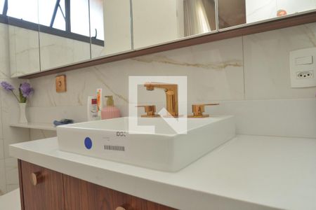 Apartamento à venda com 156m², 2 quartos e 2 vagasQuarto 1 - Banheiro 