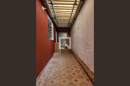 Casa à venda com 128m², 3 quartos e 2 vagas Casa à venda com 128m², 3 quartos e 2 vagasCorredor