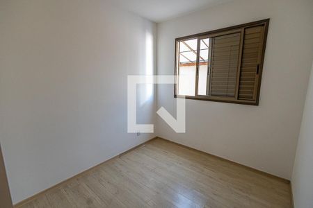 Apartamento à venda com 169m², 3 quartos e 2 vagasQuarto 2
