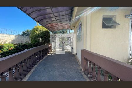 Apartamento à venda com 49m², 2 quartos e 1 vaga Apartamento à venda com 49m², 2 quartos e 1 vagaEntrada