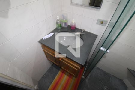 Casa à venda com 230m², 5 quartos e 4 vagasBanheiro 2