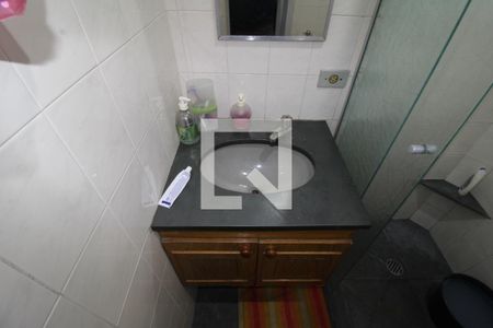 Casa à venda com 230m², 5 quartos e 4 vagasBanheiro 2