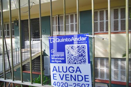 Apartamento à venda com 52m², 1 quarto e sem vaga Apartamento à venda com 52m², 1 quarto e sem vagaPlaquinha