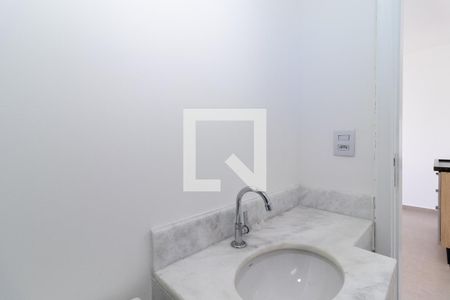 Banheiro de apartamento para alugar com 1 quarto, 35m² em Chora Menino, São Paulo