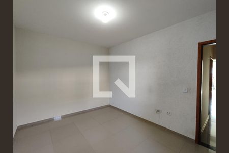 Quarto 2 de casa para alugar com 2 quartos, 70m² em Vila Romanopolis, Ferraz de Vasconcelos
