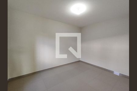 Quarto 2 de casa para alugar com 2 quartos, 70m² em Vila Romanopolis, Ferraz de Vasconcelos