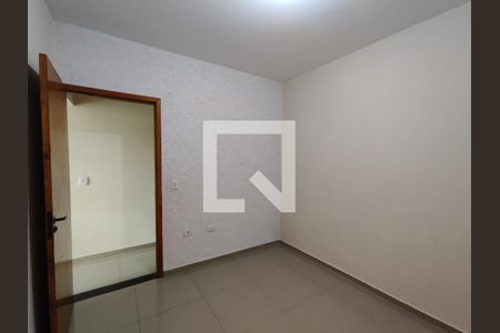 Quarto 1 de casa para alugar com 2 quartos, 70m² em Vila Romanopolis, Ferraz de Vasconcelos