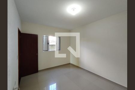 Quarto 2 de casa para alugar com 2 quartos, 70m² em Vila Romanopolis, Ferraz de Vasconcelos