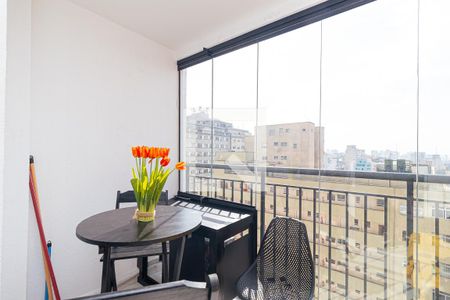 Varanda de kitnet/studio para alugar com 1 quarto, 24m² em Consolação, São Paulo
