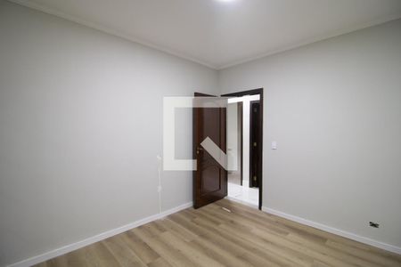 Casa para alugar com 340m², 5 quartos e 5 vagas Casa para alugar com 340m², 5 quartos e 5 vagasQuarto 2