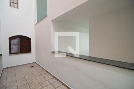 Casa para alugar com 340m², 5 quartos e 5 vagas Casa para alugar com 340m², 5 quartos e 5 vagasQuintal