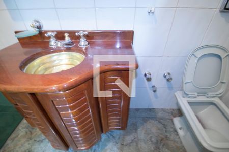 Casa para alugar com 340m², 5 quartos e 5 vagas Casa para alugar com 340m², 5 quartos e 5 vagasBanheiro suite