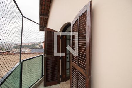 Casa para alugar com 340m², 5 quartos e 5 vagas Casa para alugar com 340m², 5 quartos e 5 vagasVaranda Quarto 3
