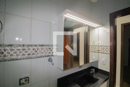 Casa para alugar com 340m², 5 quartos e 5 vagas Casa para alugar com 340m², 5 quartos e 5 vagasBanheiro 2