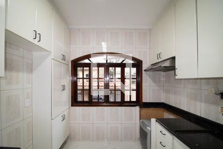 Casa para alugar com 340m², 5 quartos e 5 vagas Casa para alugar com 340m², 5 quartos e 5 vagasCozinha