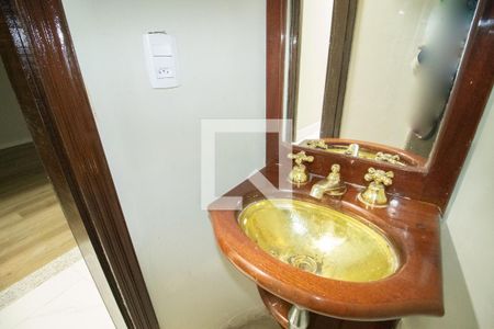 Casa para alugar com 340m², 5 quartos e 5 vagas Casa para alugar com 340m², 5 quartos e 5 vagasLavabo