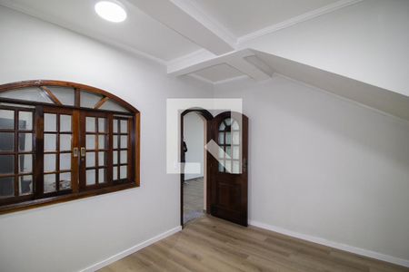 Casa para alugar com 340m², 5 quartos e 5 vagas Casa para alugar com 340m², 5 quartos e 5 vagasEscritório