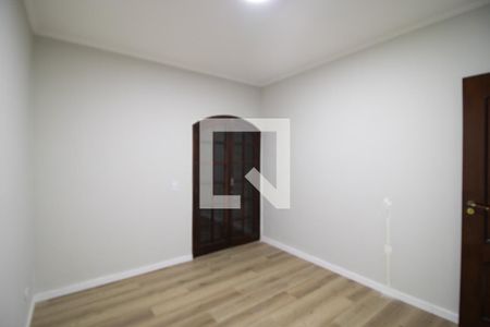Casa para alugar com 340m², 5 quartos e 5 vagas Casa para alugar com 340m², 5 quartos e 5 vagasQuarto 2