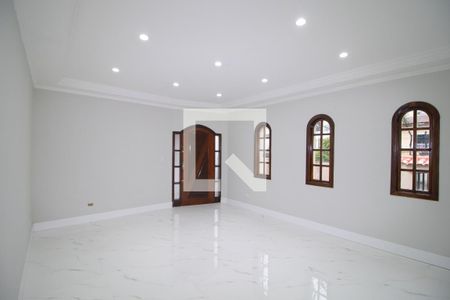 Casa para alugar com 5 quartos, 340m² em Jardim Guapira, São Paulo