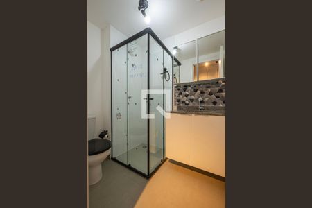 Banheiro de kitnet/studio para alugar com 1 quarto, 26m² em Cerqueira César, São Paulo